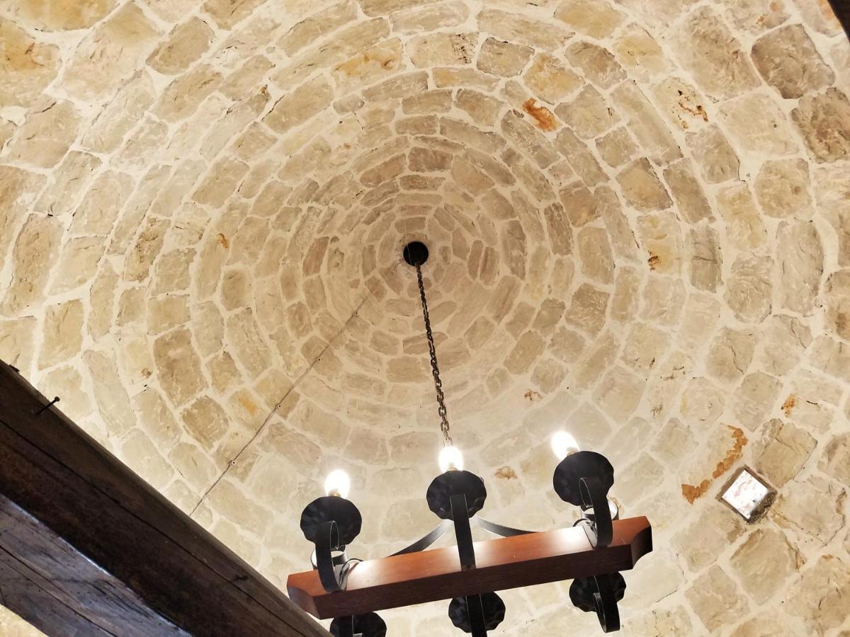 Antico Trullo Immerso Nella Campagna Αλμπερομπέλο Εξωτερικό φωτογραφία